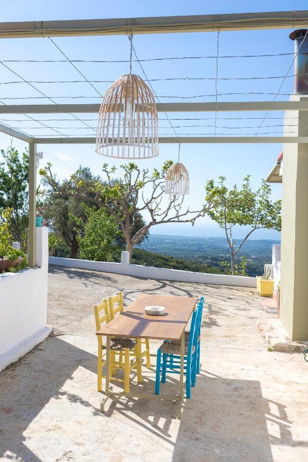 Holiday home Eden's Garden Skouloufia